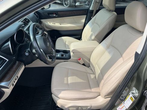Used 2018 Subaru Outback 3.6R Limited AWD/4WD image 13