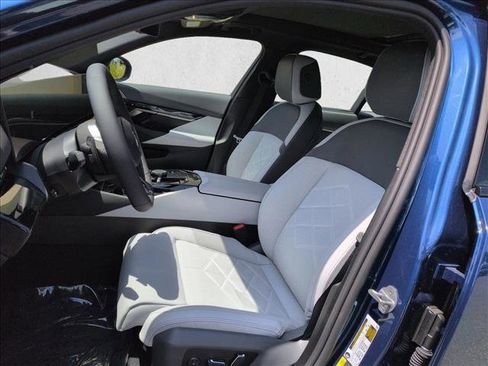 New 2026 BMW 550e xDrive AWD/4WD image 4