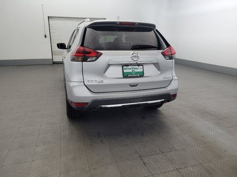Used 2018 Nissan Rogue SV AWD/4WD image 6
