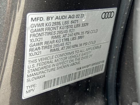 Used 2023 Audi Q8 Premium w/ Convenience Package AWD/4WD image 27