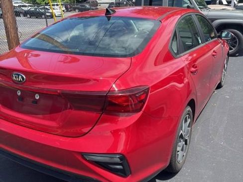 Used 2021 Kia Forte LXS FWD image 3