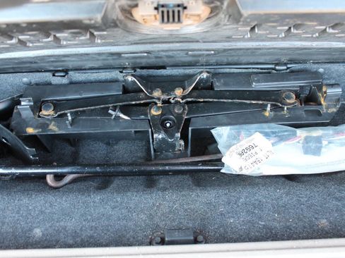 Used 2004 Ford Expedition Eddie Bauer image 28