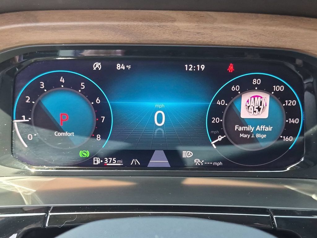 Used 2025 Volkswagen Atlas SE FWD image 16