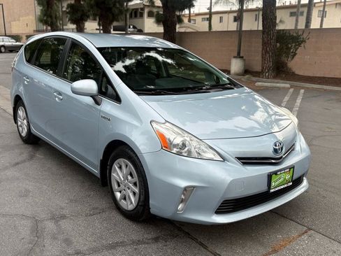 Used 2013 Toyota Prius V Two image 3