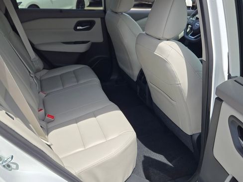 Used 2023 Nissan Rogue SL w/ SL Premium Package AWD/4WD image 8