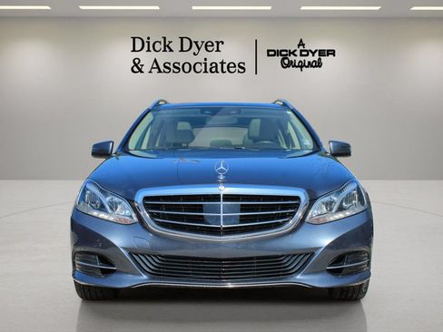 Used 2016 Mercedes-Benz E 350 4MATIC Wagon image 4