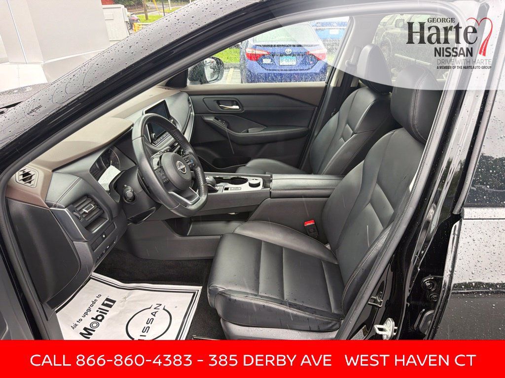 Certified 2023 Nissan Rogue SV w/ SV Premium B Package AWD/4WD image 13
