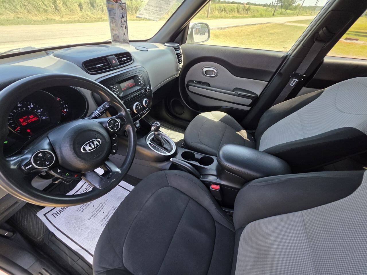 Used 2014 Kia Soul FWD image 3