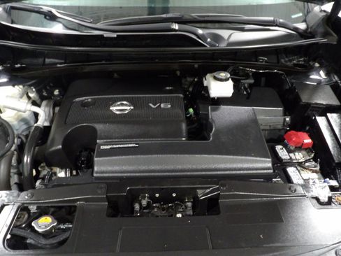 Used 2018 Nissan Murano SV image 20