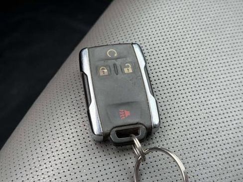 Used 2017 GMC Sierra 1500 SLT w/ SLT Preferred Package image 33