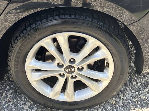 Used 2011 Kia Optima EX w/ Premium Pkg FWD image 12