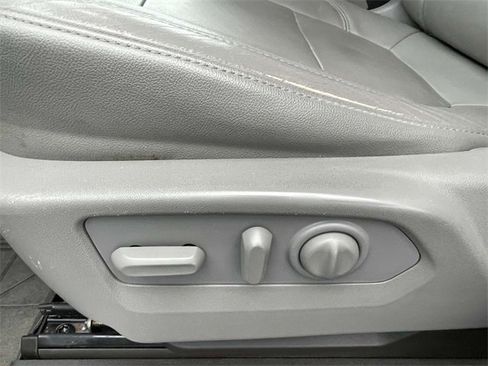 Used 2019 Chevrolet Silverado 1500 RST image 16