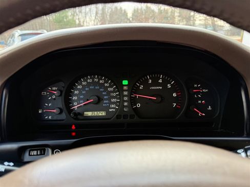 Used 1998 Toyota Land Cruiser image 9