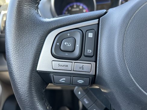 Used 2017 Subaru Legacy 2.5i Limited image 19