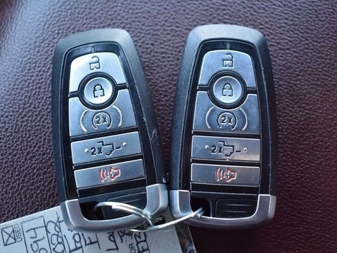 Used 2022 Ford F150 Lariat w/ Equipment Group 502A High image 38