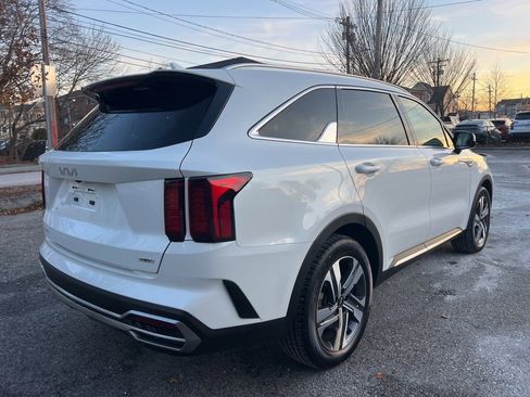 Certified 2023 Kia Sorento EX image 5