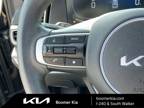 Used 2024 Kia Sportage LX FWD image 19