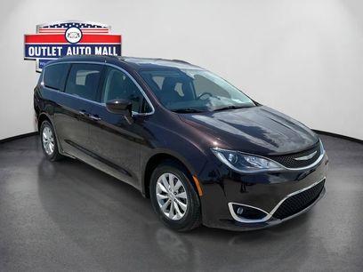 Used 2017 Chrysler Pacifica Touring-L