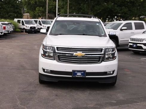 Used 2016 Chevrolet Suburban LTZ AWD/4WD image 4