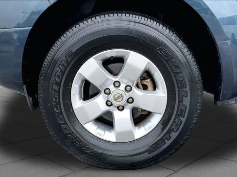 Used 2013 Nissan Frontier SV w/ SV Value Truck Pkg RWD image 11