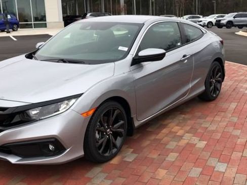 Used 2020 Honda Civic Sport image 4