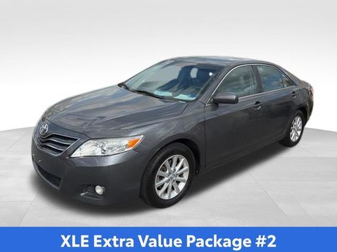 Used 2011 Toyota Camry XLE w/ XLE Extra-Value Pkg #2 FWD image 15