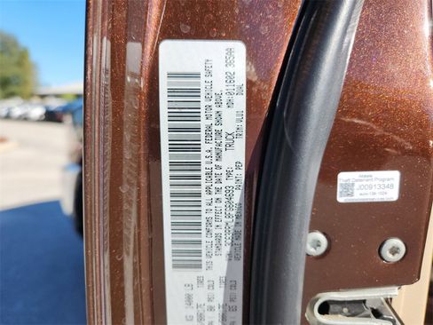 Used 2015 RAM 3500 Laramie image 38