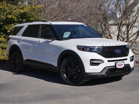 Certified 2023 Ford Explorer ST w/ Equipment Group 401A image 34