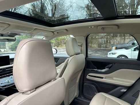 Certified 2022 Lincoln Corsair Grand Touring image 27