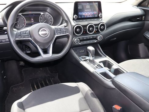 Used 2024 Nissan Sentra SV FWD image 4