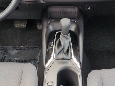 Certified 2025 Toyota Corolla LE FWD image 18
