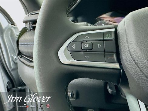 New 2026 Jeep Compass Latitude image 27