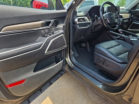 Used 2022 Kia Telluride EX w/ EX Premium Package image 25