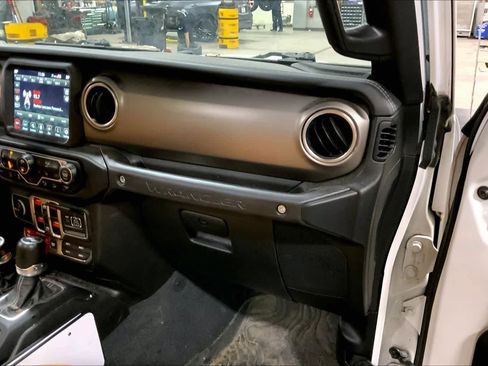 Used 2020 Jeep Wrangler Unlimited Rubicon image 18