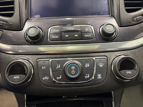 Used 2019 Chevrolet Impala LT image 23