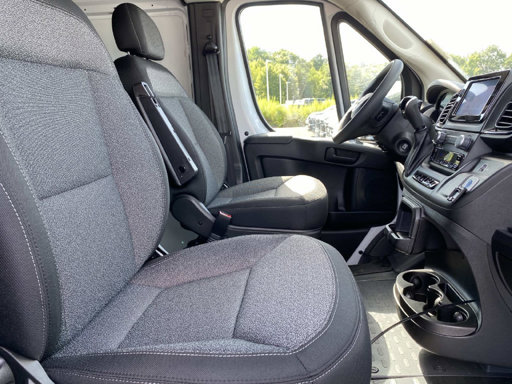 New 2026 RAM ProMaster 2500 w/ Convenience Group FWD image 5
