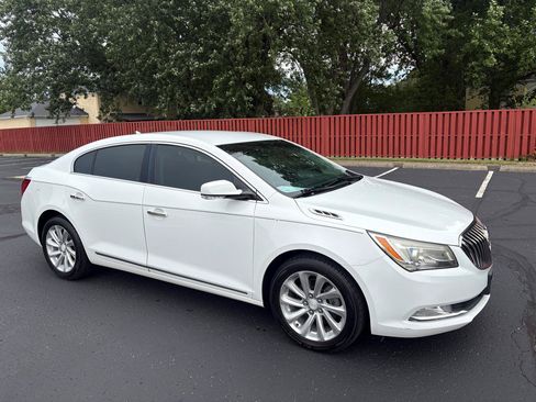 Used 2014 Buick LaCrosse Leather FWD image 1