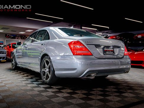 Used 2011 Mercedes-Benz S 550 image 2