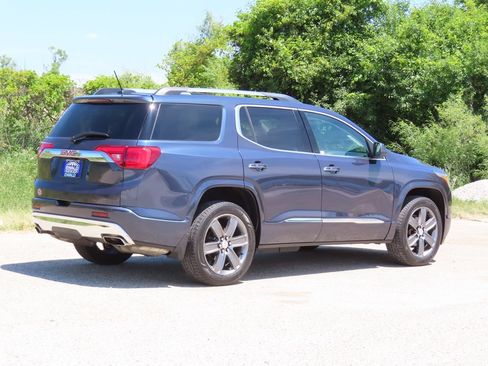 Used 2019 GMC Acadia Denali w/ Technology Package AWD/4WD image 3