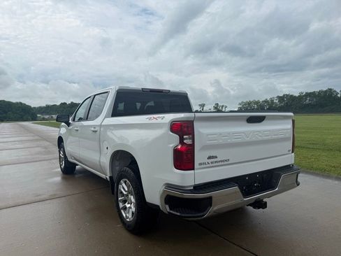 Used 2023 Chevrolet Silverado 1500 LT AWD/4WD image 7