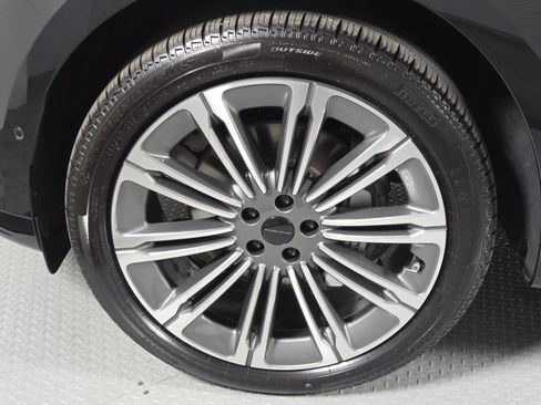 New 2026 Land Rover Range Rover Sport Dynamic SE image 8