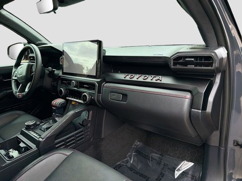 Used 2025 Toyota Tacoma TRD Pro w/ Tow Tech Package image 33