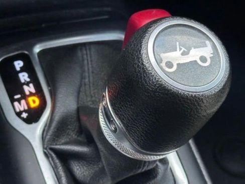 Used 2021 Jeep Wrangler Unlimited Rubicon AWD/4WD image 16