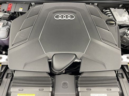 New 2025 Audi Q8 Premium Plus image 41