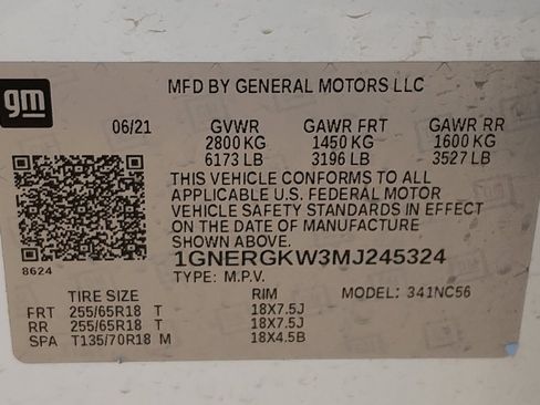 Used 2021 Chevrolet Traverse LT FWD image 33