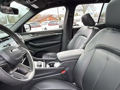 New 2026 Jeep Grand Cherokee Limited image 2