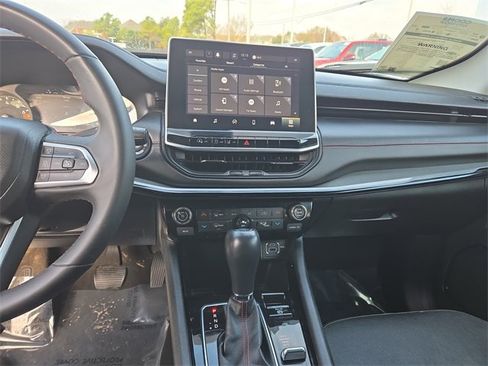 Used 2022 Jeep Compass Trailhawk image 22