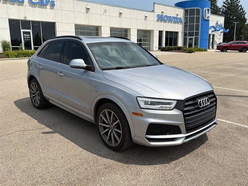 Used 2018 Audi Q3 2.0T Premium Plus w/ Premium Plus Package AWD/4WD image 20