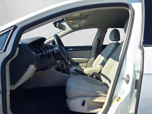 Used 2019 Volkswagen Golf S w/ Driver Assistance Package image 16