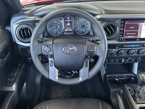 Certified 2022 Toyota Tacoma TRD Off-Road w/ TRD Premium Off Road Package AWD/4WD image 13